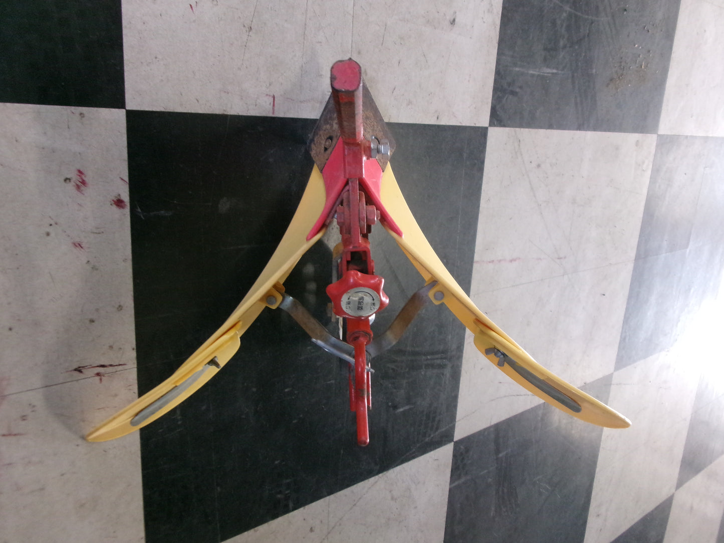 不明 中古 培土器 赤・黄①