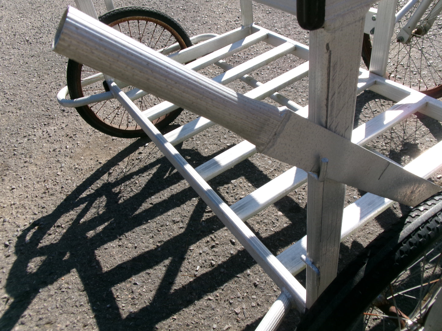 アルミ台車 中古 メーカー不明