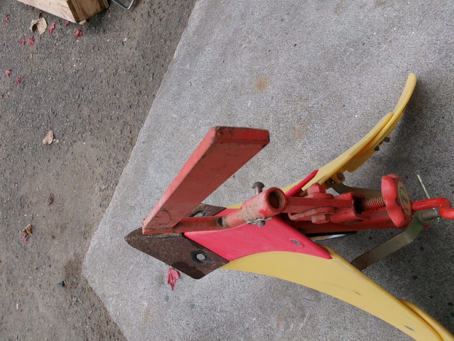 不明 中古 培土器 黄②