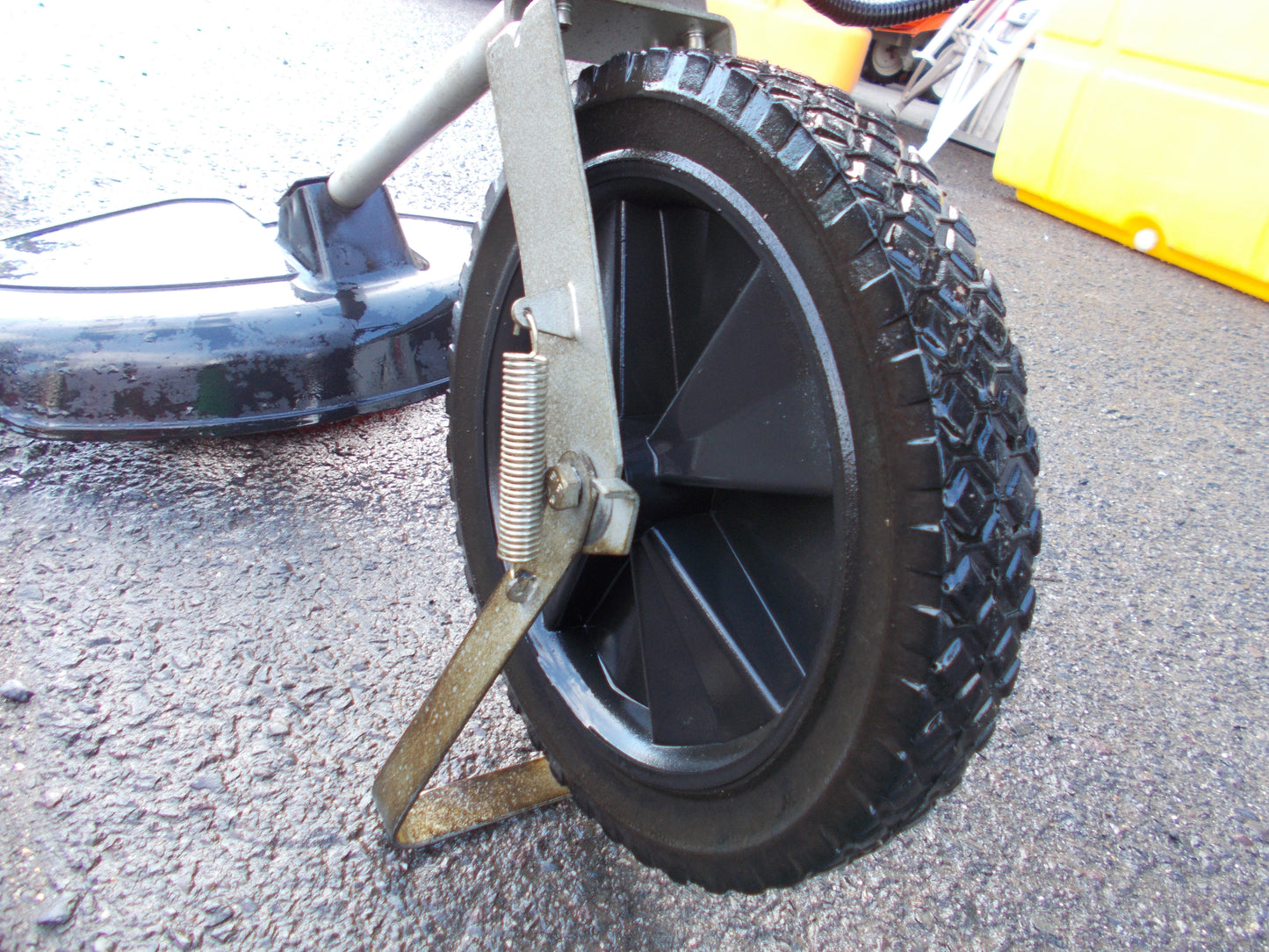 マルナカ 中古 草刈機(手押し)K-26BM