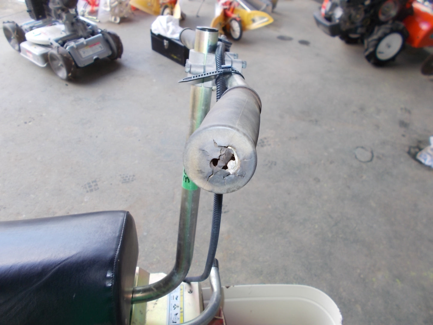 丸山 中古 乗用溝切機 MKF-A430