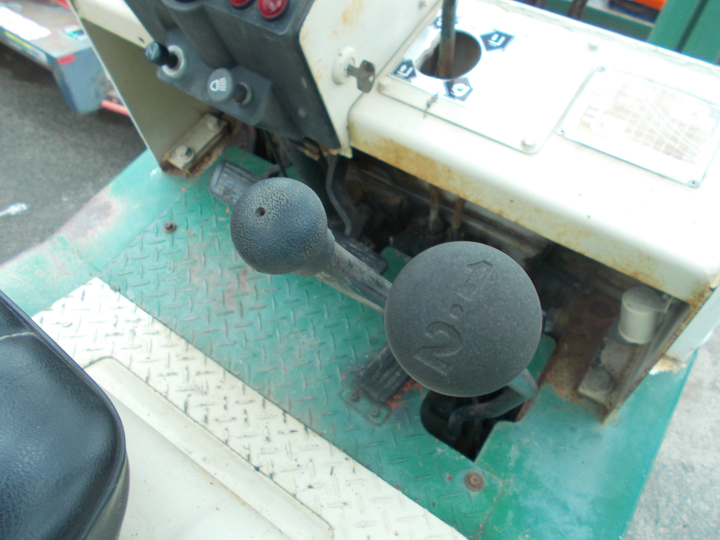 日産 中古 フォークリフト NF01