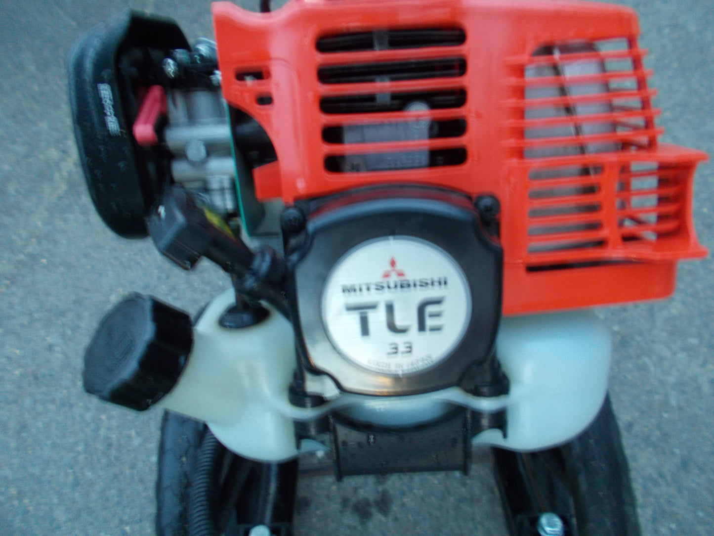 三菱 中古 手押し草刈り機 TLE33