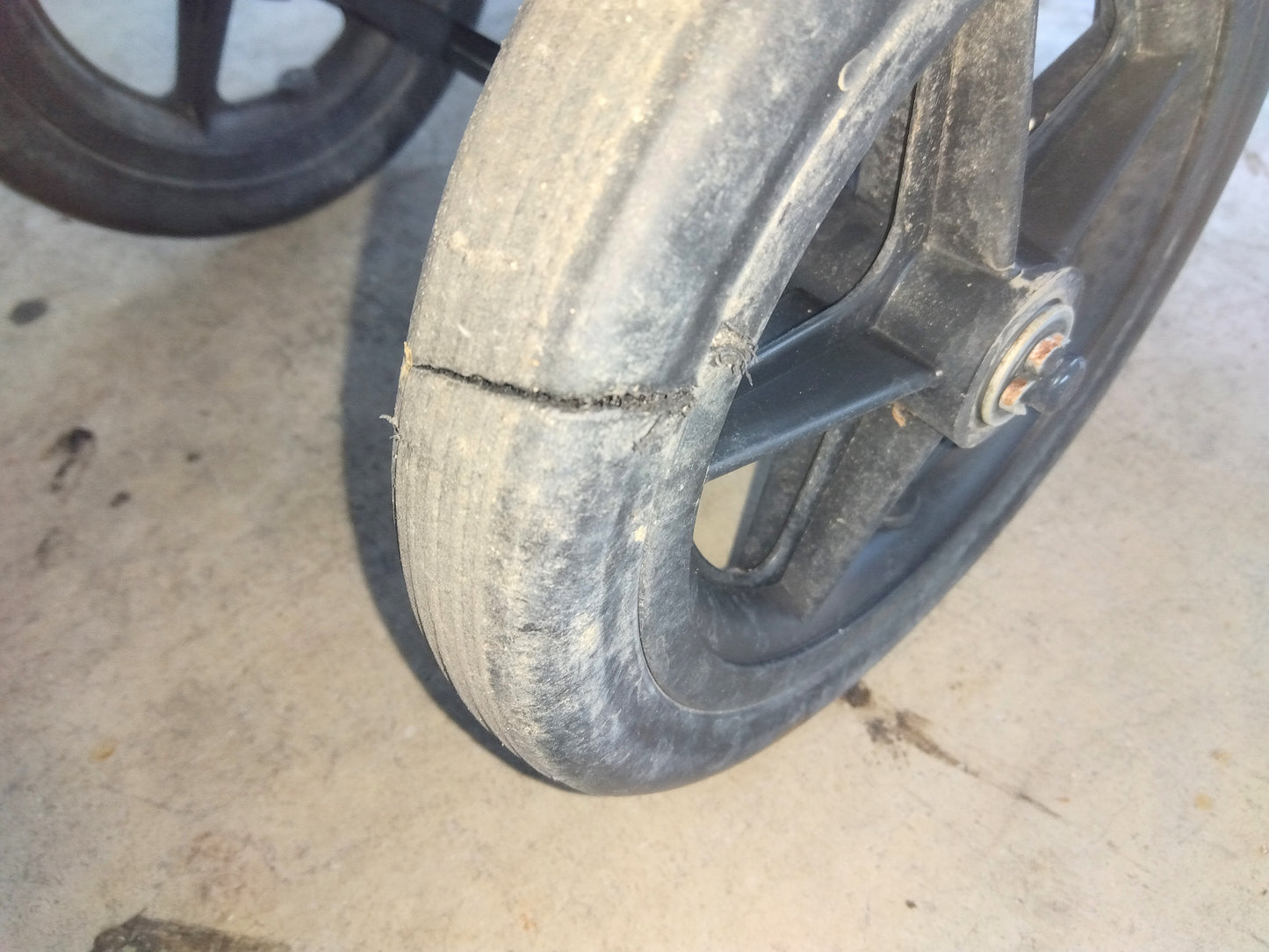 イセキ中古管理機 KM27