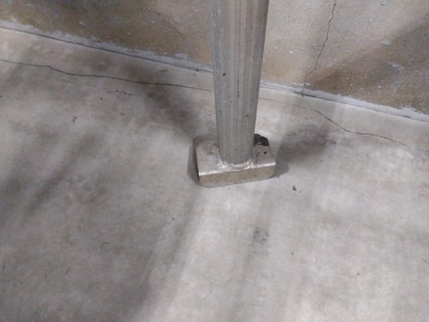 メーカー不明 中古アルミ三脚 L型足 4尺