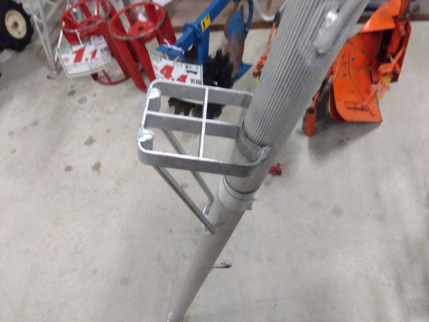 メーカー不明 中古アルミ三脚 L型足 5尺②
