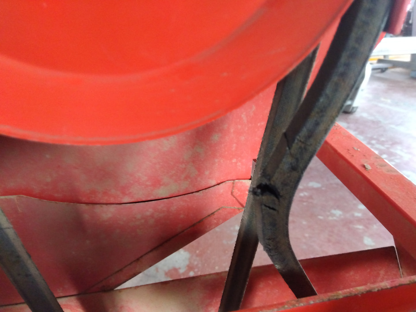 コンマ 中古 砕土機 BS8