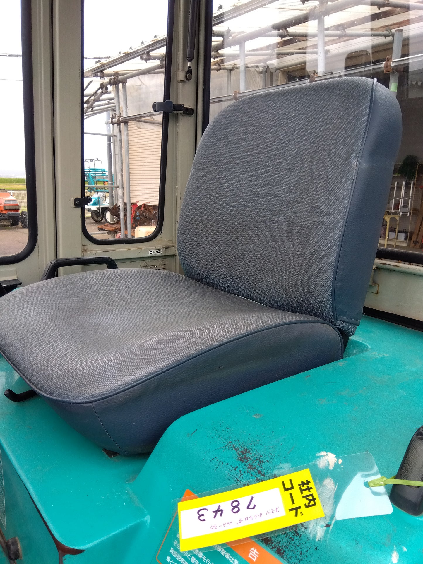 コマツ 中古 ホイルローダー WA30-5E【2,987h】