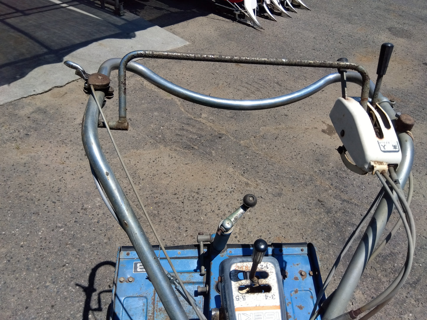 イセキ 中古 ディーゼル耕運機 KS652