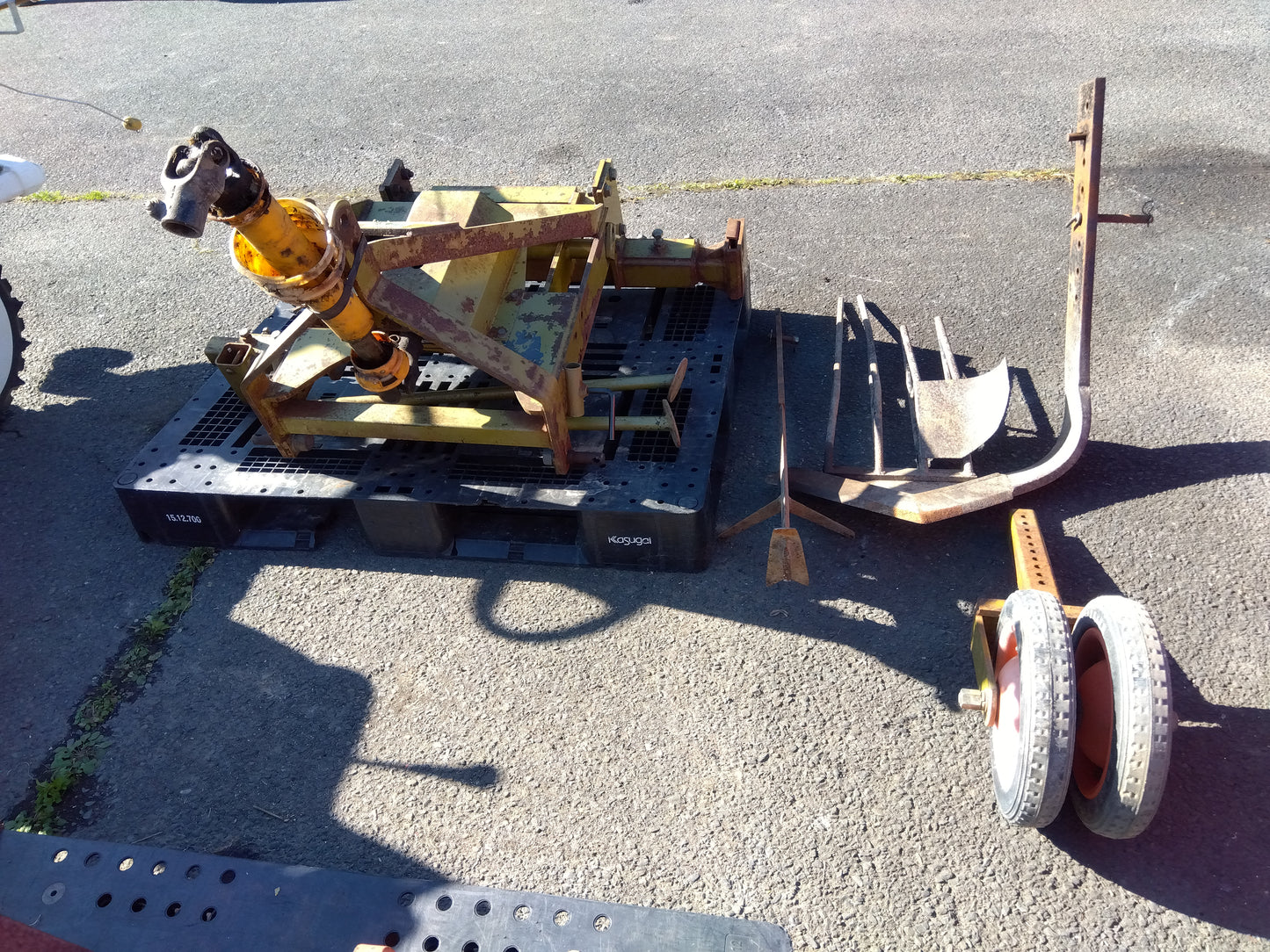 ホクエツ 中古 ネギ掘り取り機 BN-2