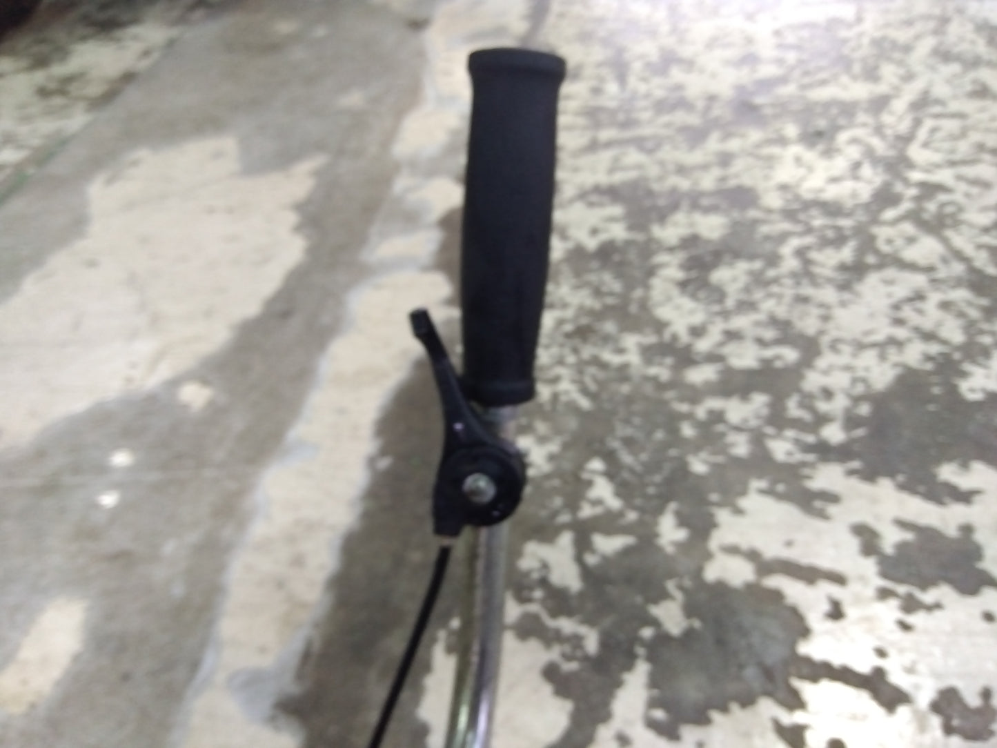 冨士ロビンラー二 中古 刈払機 BR020HAV 「8548」