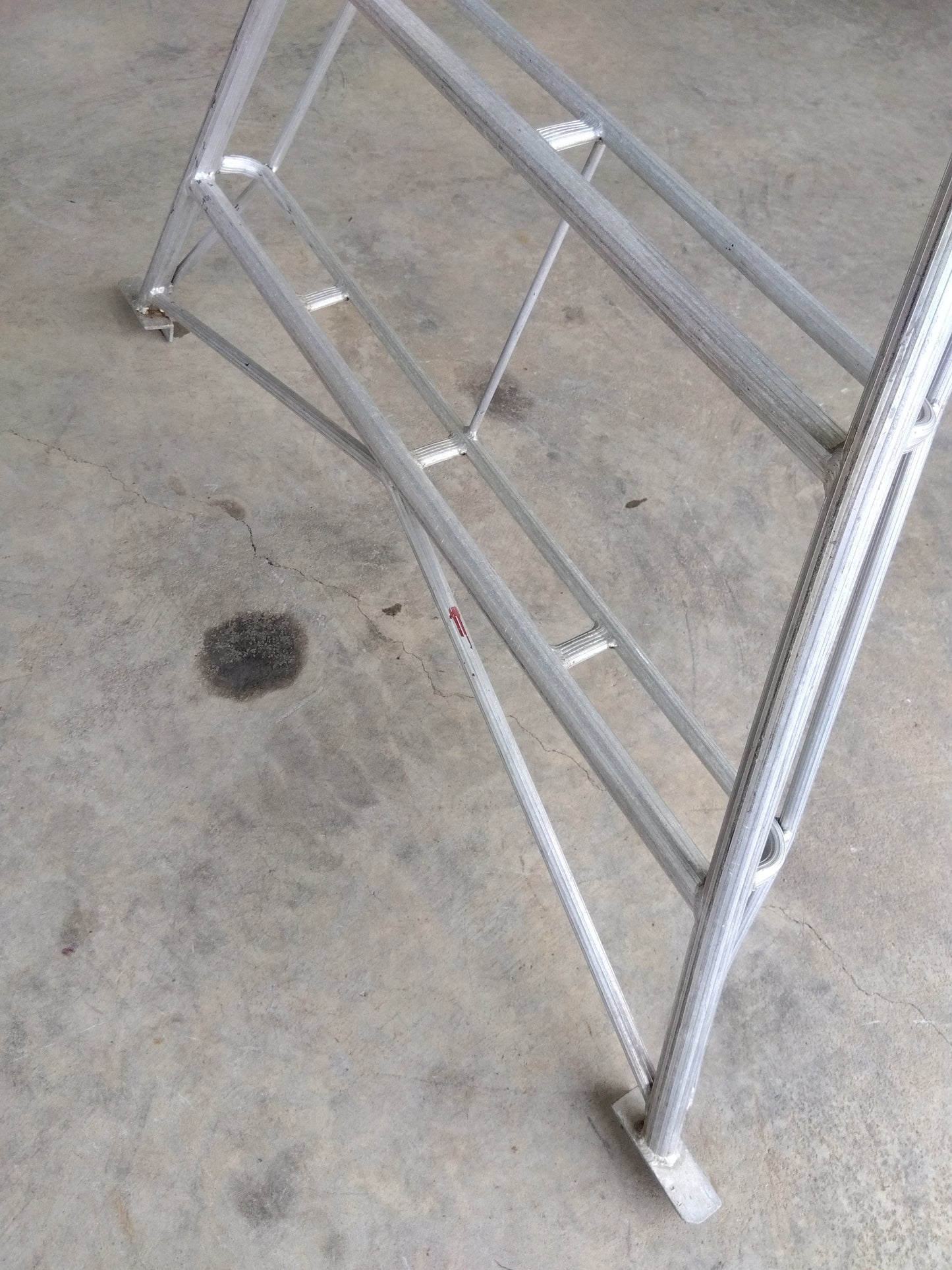 メーカー不明 中古 アルミ三脚 8尺 【山形店 8983】