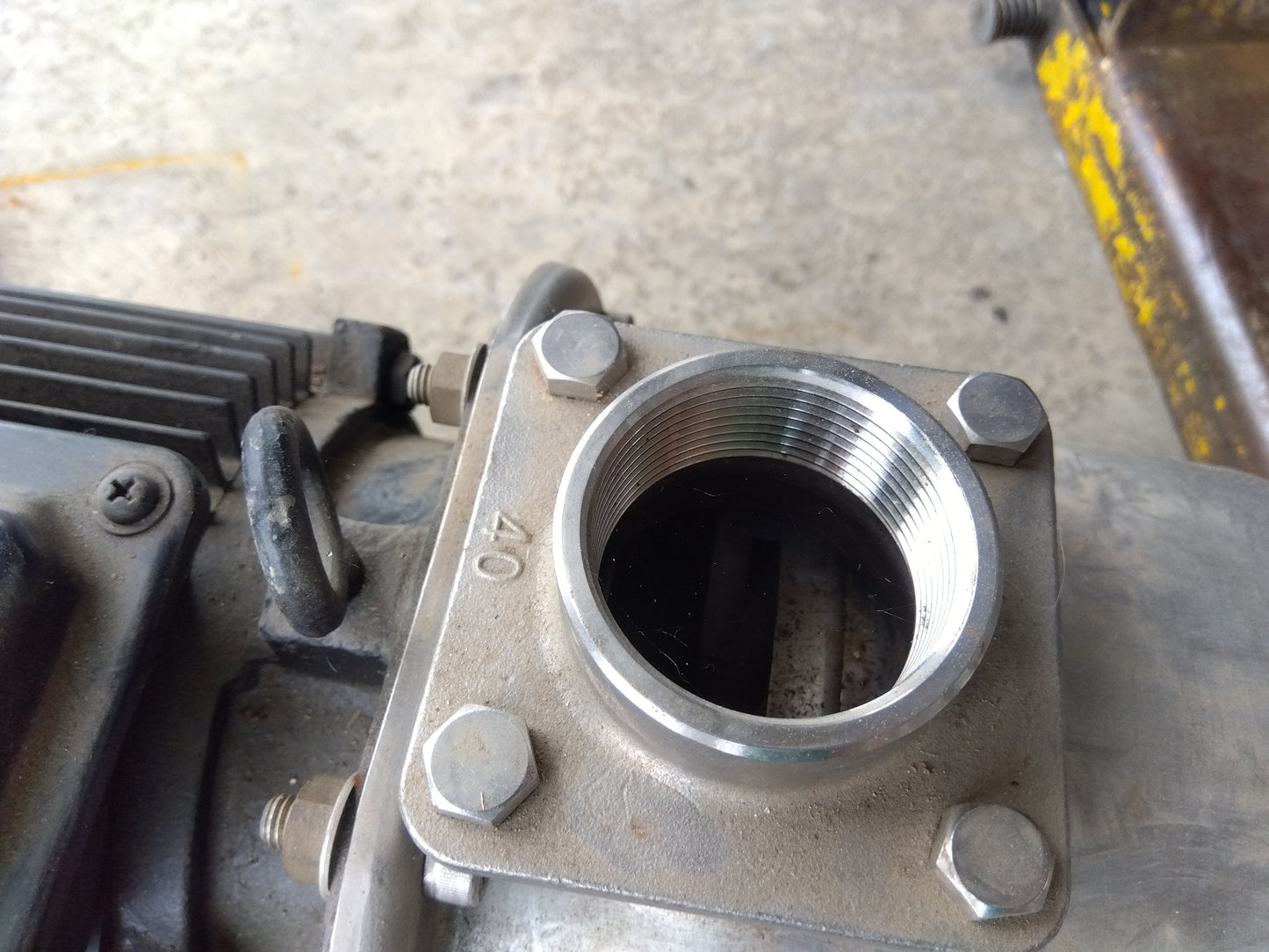 荏原製作所 モーターポンプ 40MDPA352.2【8841】