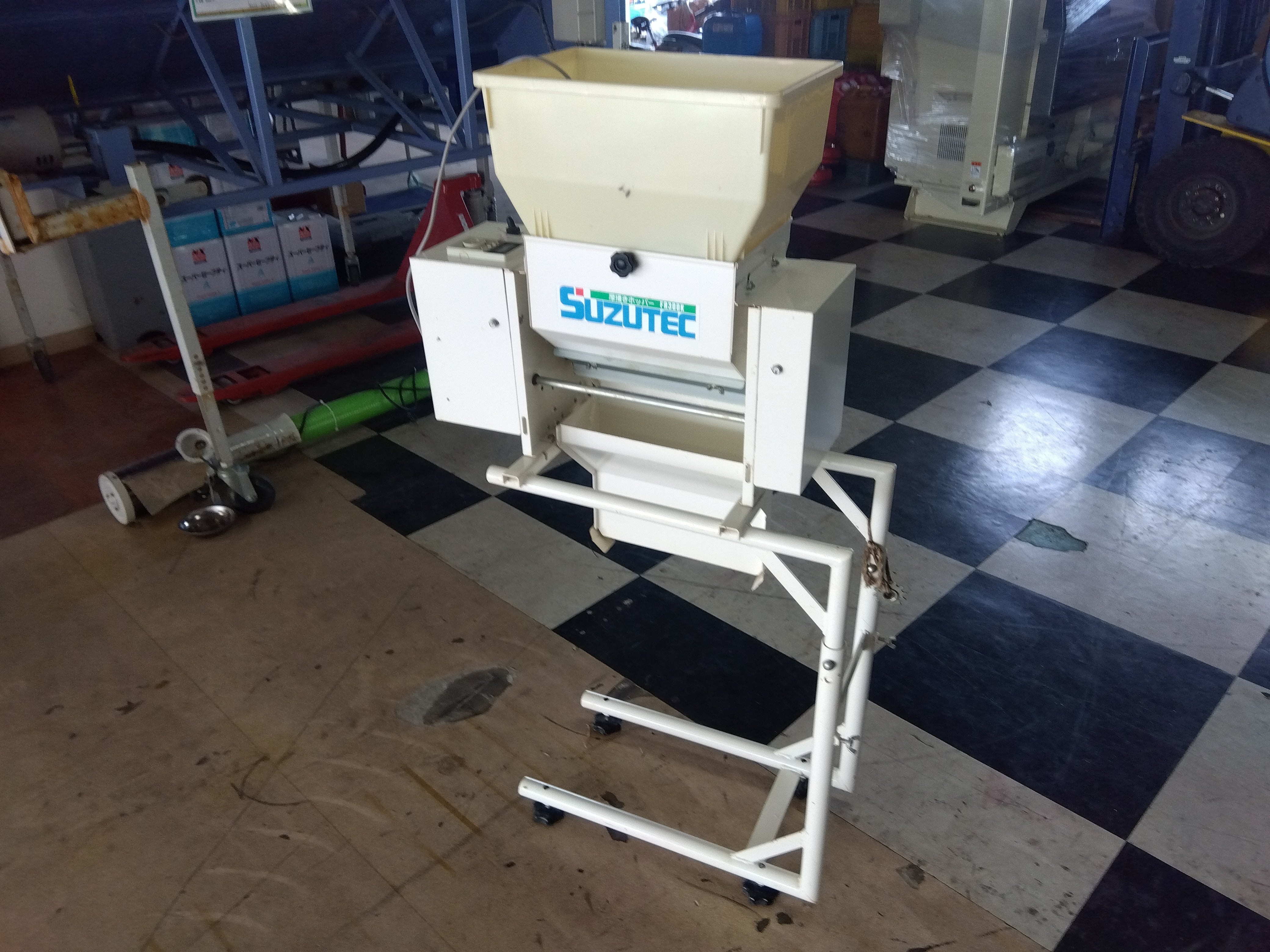 中古播種機 Suzutec スズテック FR300K 厚播きホッパー スズテック 中古 厚播きホッパー FR300K – 農キング