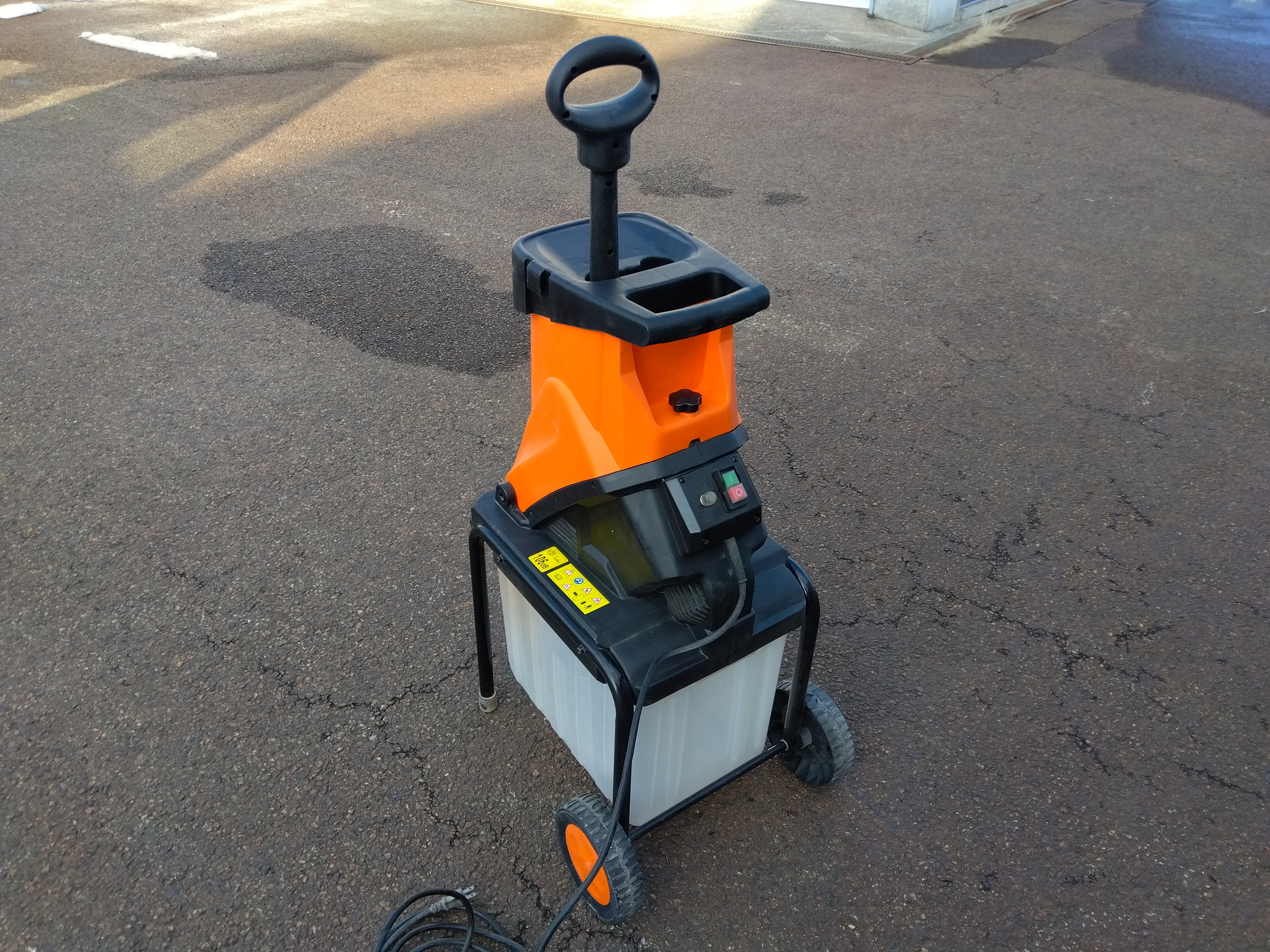 YARD FORCE 枝シュレッダー YF5458【山形店9671】 – 農キング