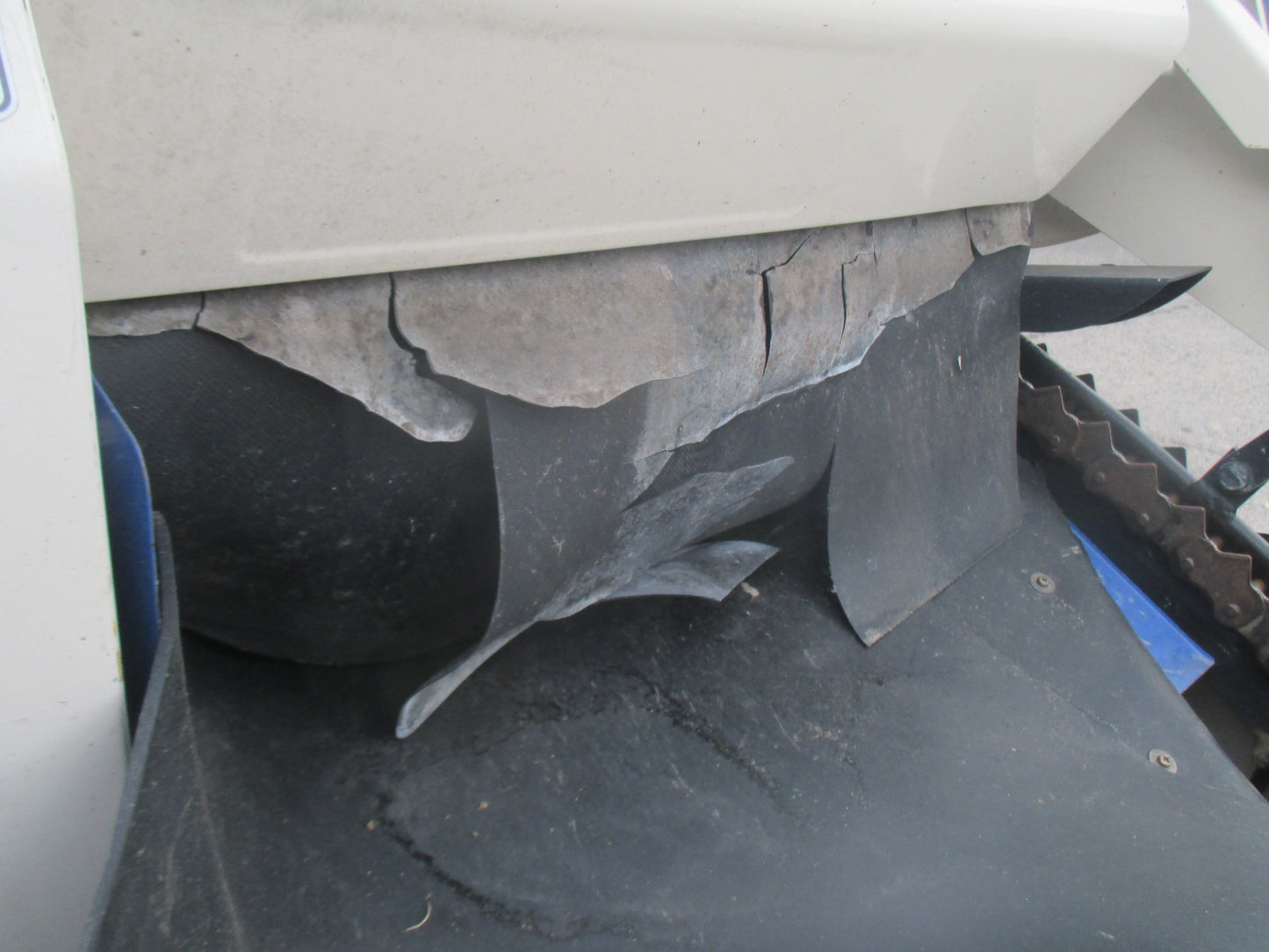 イセキ 中古 コンバイン HVB215G-EZKWC