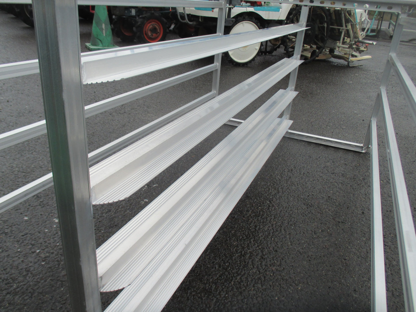 アルミス 中古 苗棚 40枚用