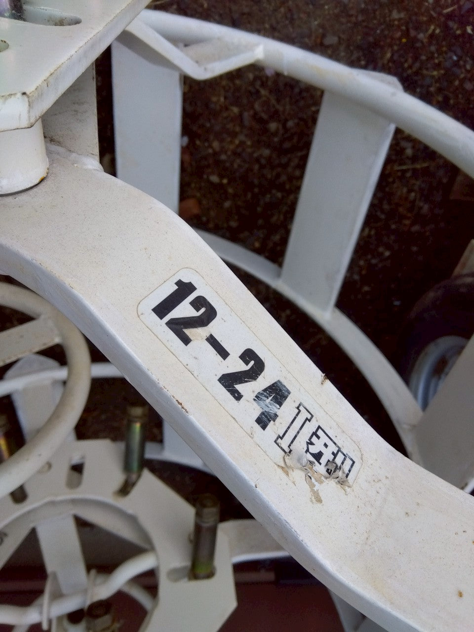 不明 中古 カゴ車輪 12-24