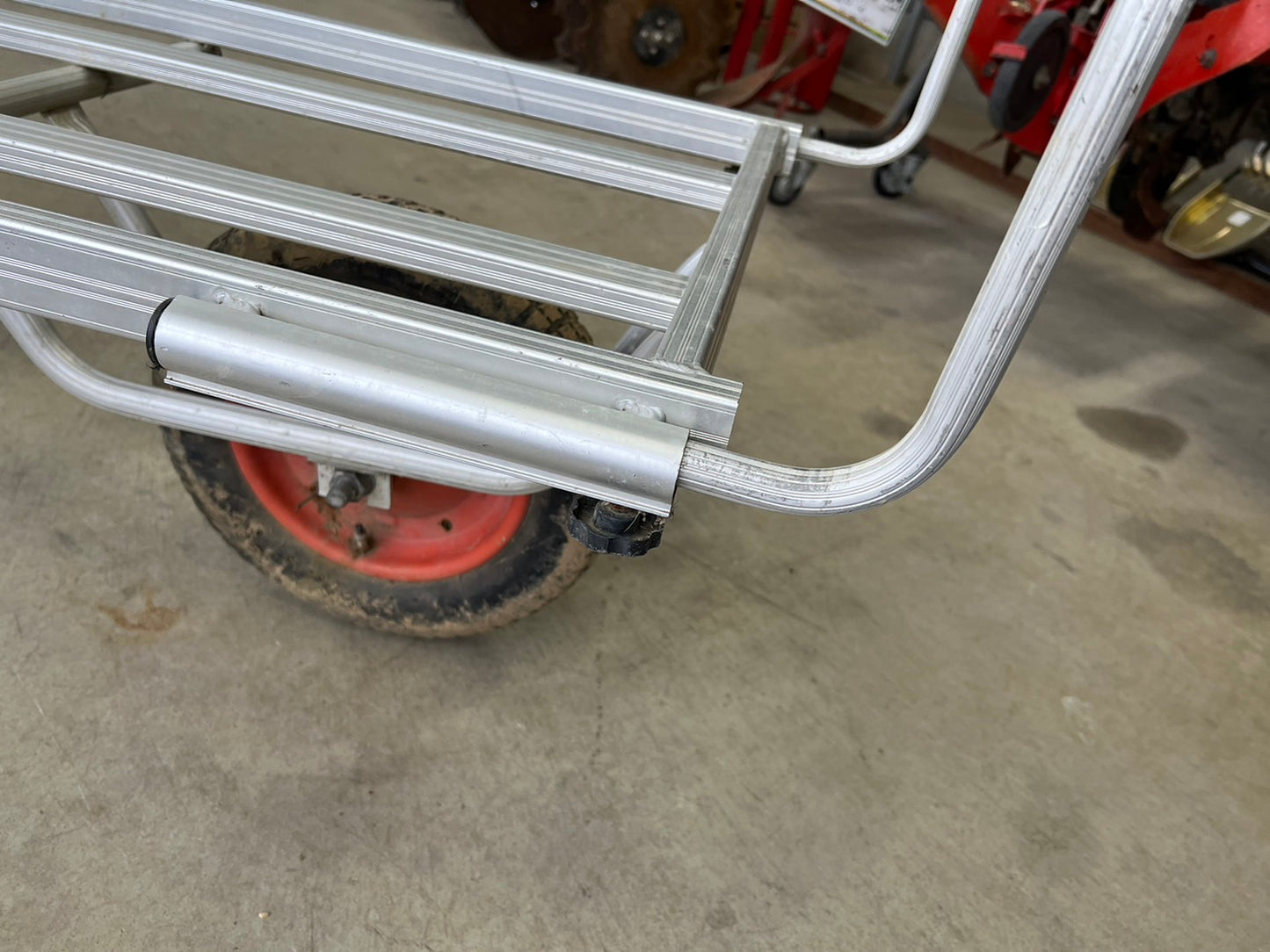 アルミ一輪車 中古 【オレンジタイヤ】 *1200×520 『山形店』