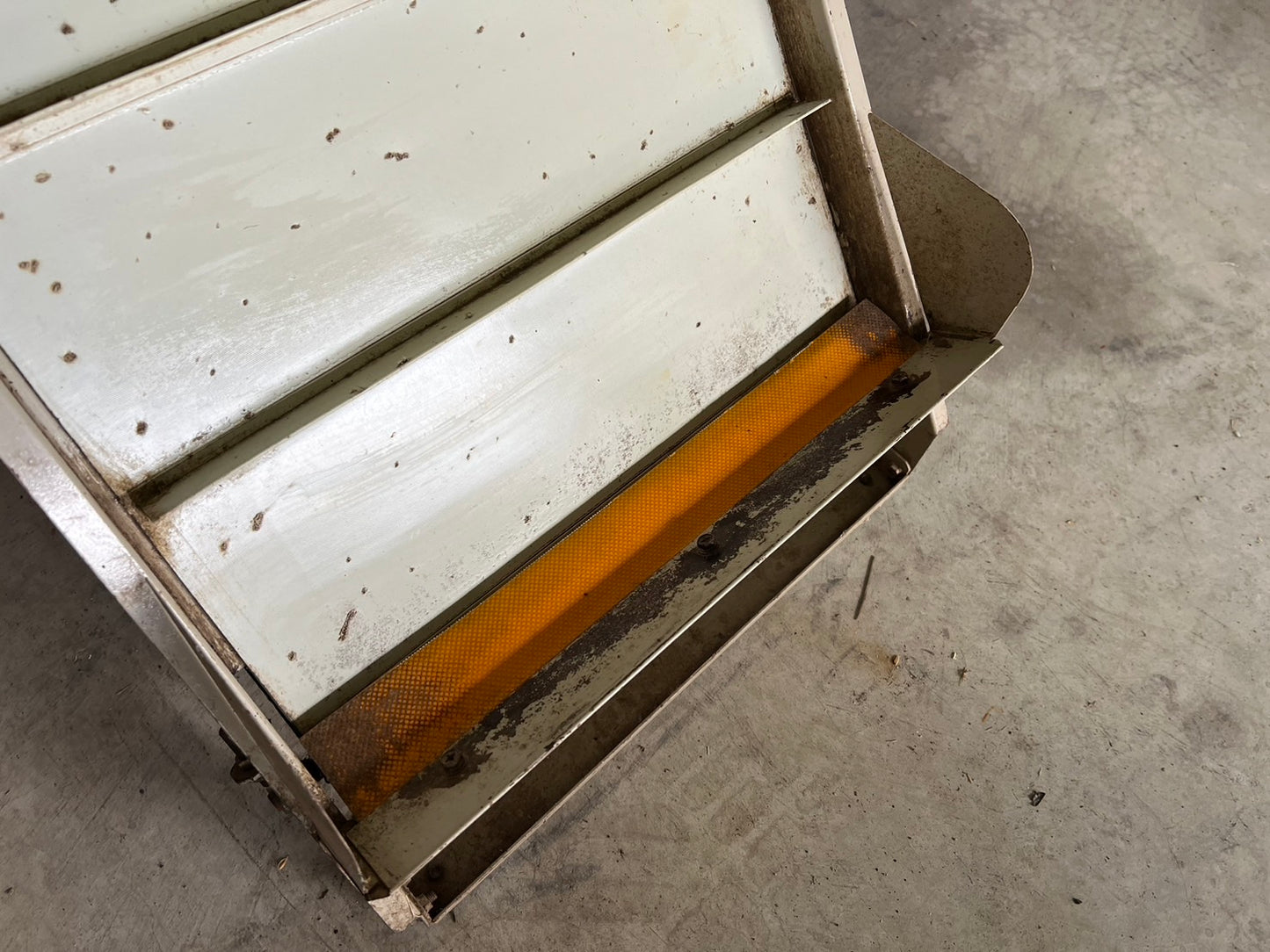 ミツワ 中古 えだまめリフトコンベア 【白】*幅:45.5㎝ 『山形店 8461』