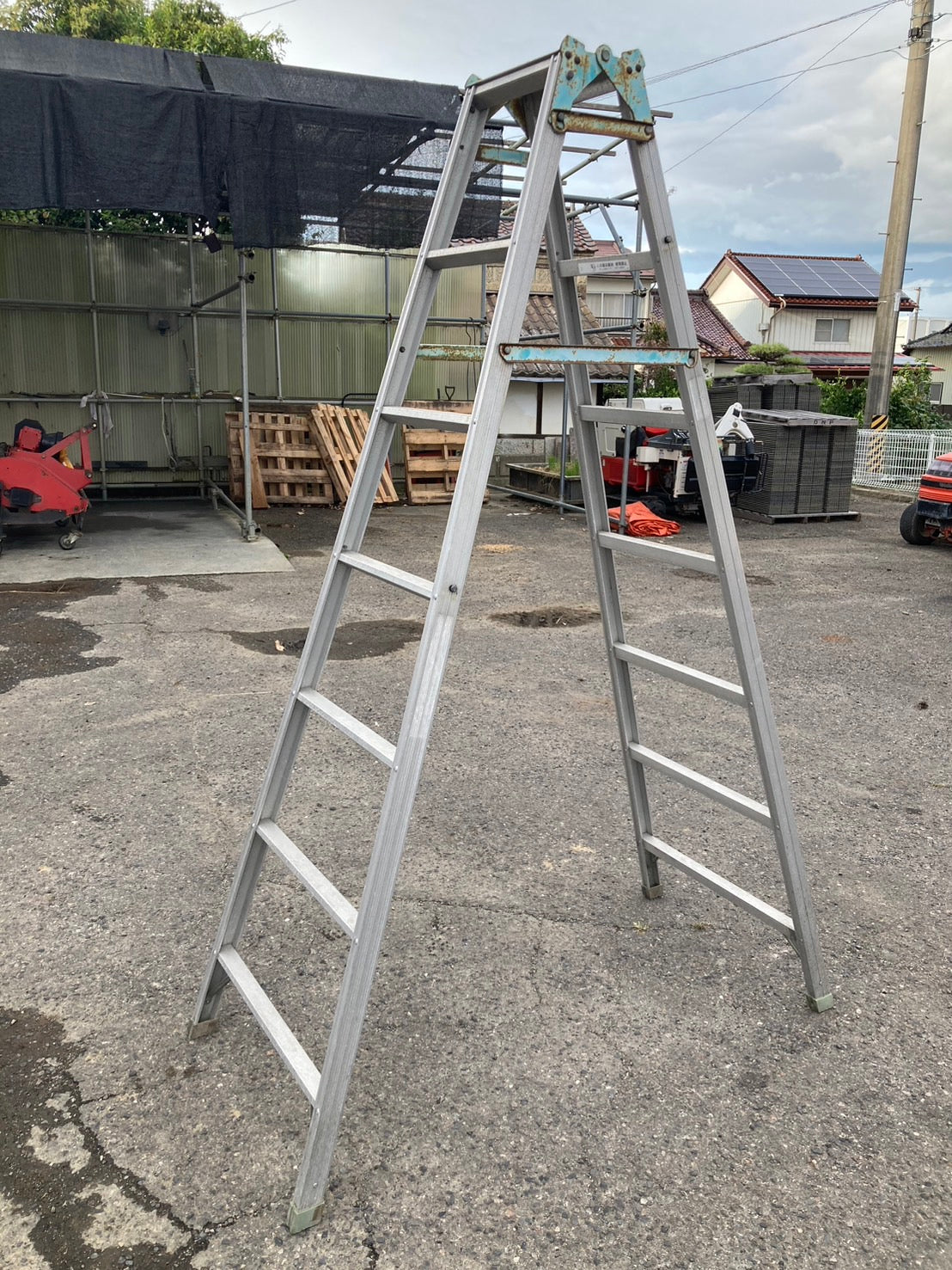 【中古】メーカー・型番不明 立ち馬 脚立 メーカー不明 中古 脚立 7尺 型式不明 – 農キング