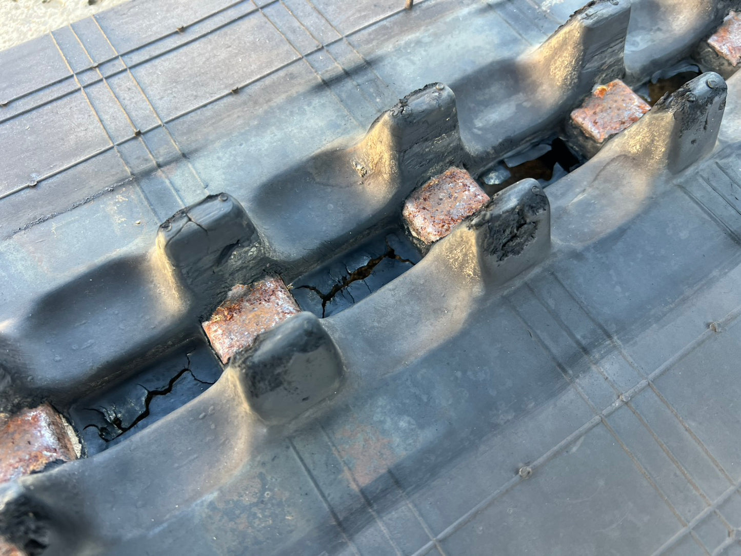 中古 クローラー【Ee-65にて使用】 *350X84X40『茨城店 6012』