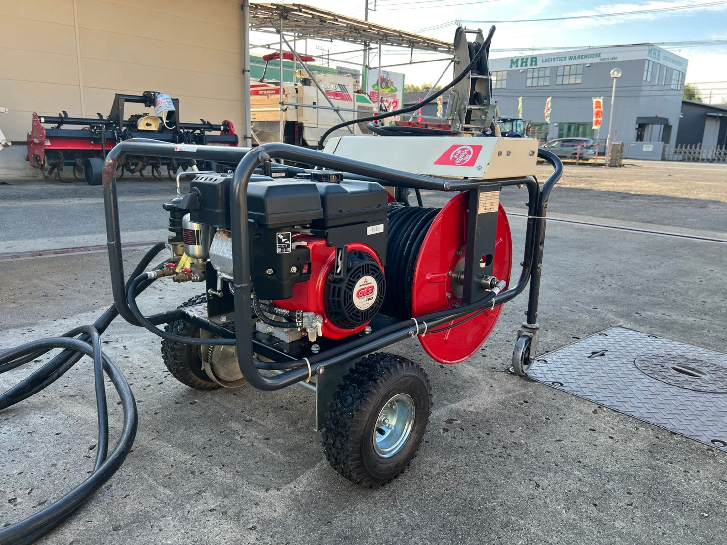 丸山 中古 自走式ラジコン動噴【ホース100m】＊GKSL3302R1『茨城店