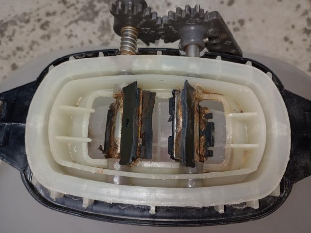 三菱 背負動力散布機