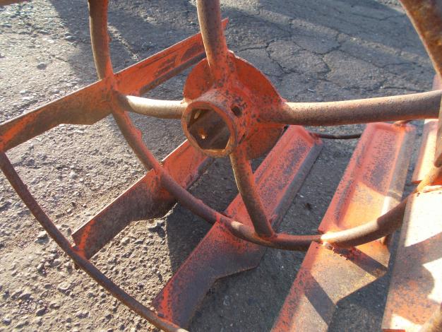 不明 中古 耕耘機用カゴ車輪