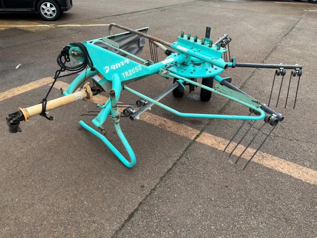 タカキタ 中古 ロータリーレーキ【3P直装】*TR2650