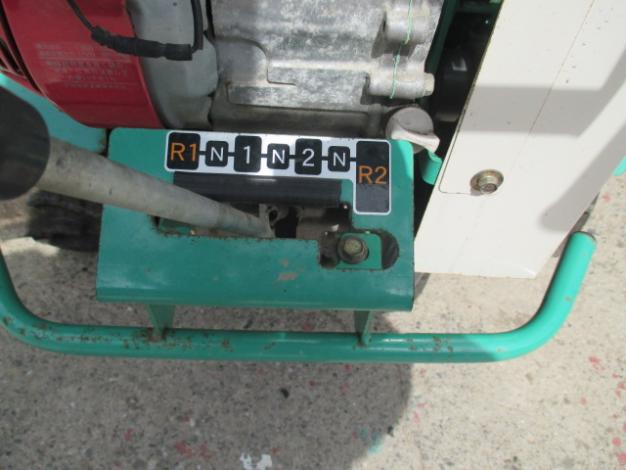 自走式堆肥散布機 アテックス マキタロウ
