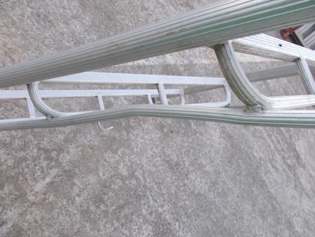 中古 アルミ園芸三脚