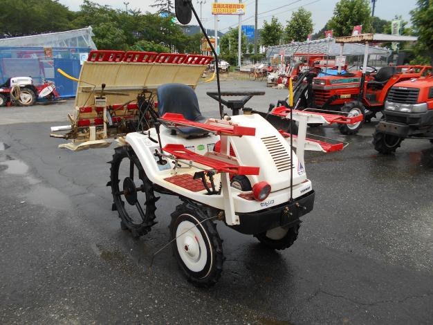 Pe-50乗用田植え機 ホワイト/レッド 乗用田植機 – 農キング