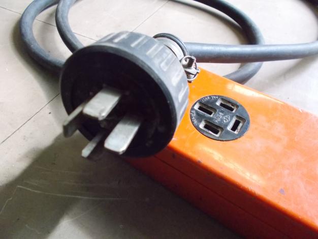 ハセガワ 中古 電源タップ