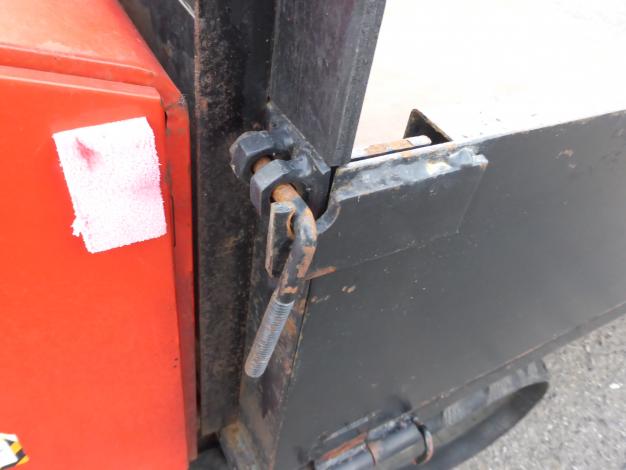 中古 運搬車 ハーベスター 改造