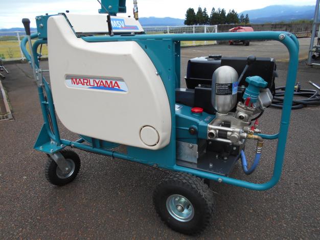 丸山製作所 中古自走式動力噴霧器