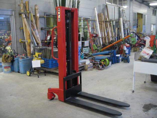 HAND HYDRAULIC STACKER 中古ハンドリフト – 農キング