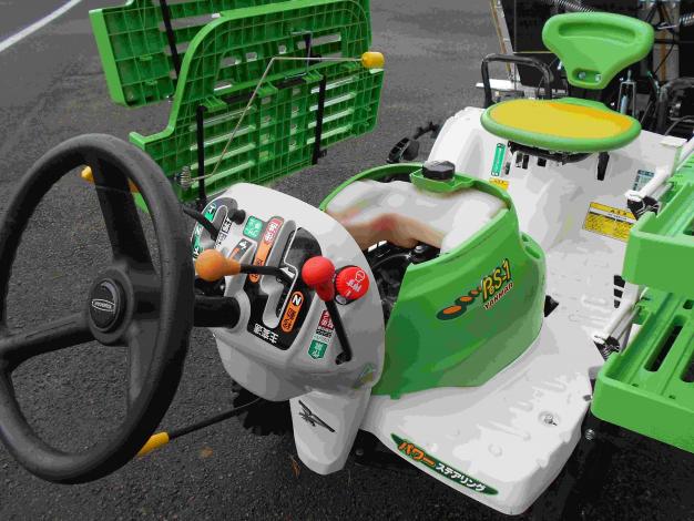 ヤンマー乗用4条田植機 PeS-1