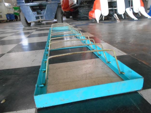 苗箱運搬枠 苗コンテナ