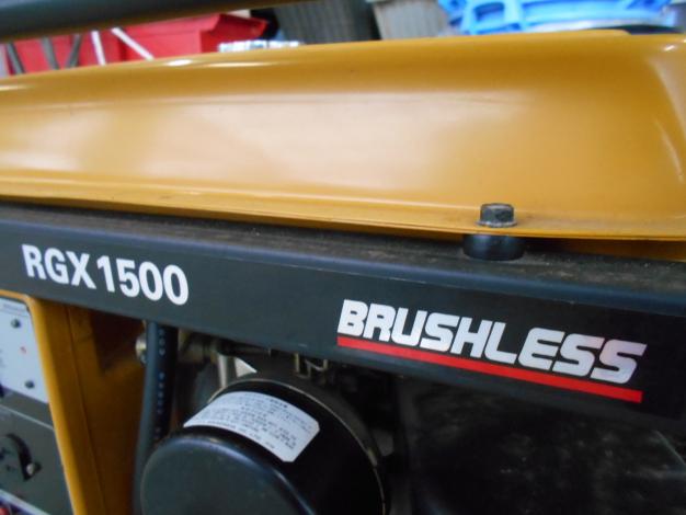 中古 ロビン発電機