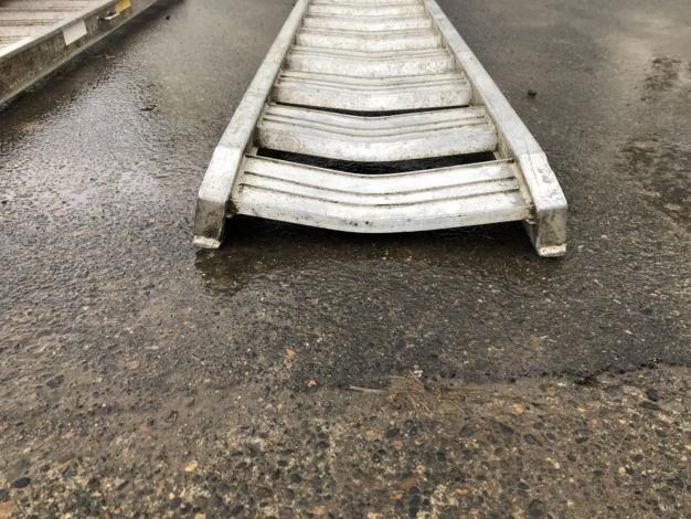 中古 アルミブリッジ