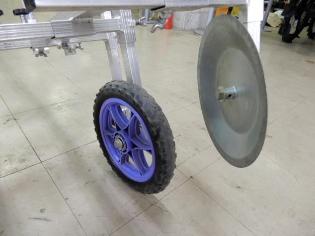 ハーリー 中古 アルミ製マルチ張り機