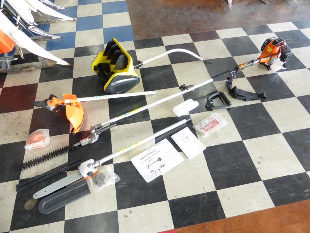 中古 マルチツール 草刈機 除雪機 ヘッジトリマー チェーンソー