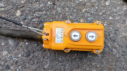 ニッチ　中古　電動チェーンブロック　EC40100　【岩手店637】