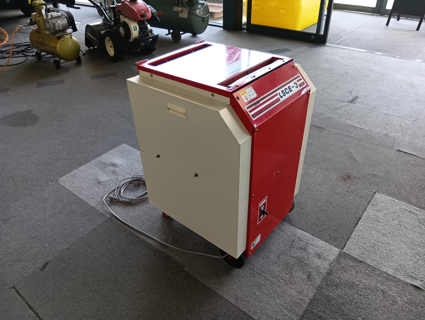 みのる　中古　ポット苗箱洗浄機　LSCE-3　【岩手店680】