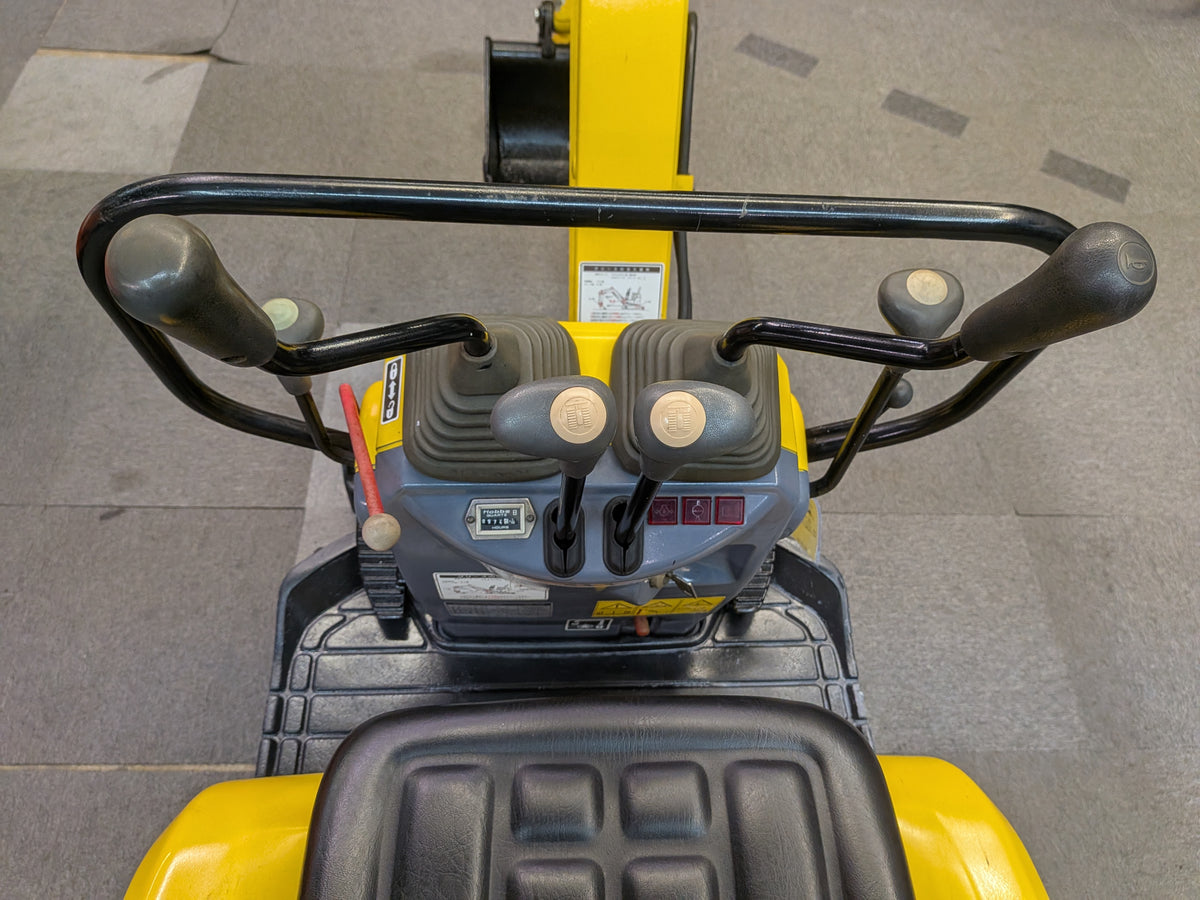ヤンマー　中古　ミニバックホー　SV08　【岩手店877】