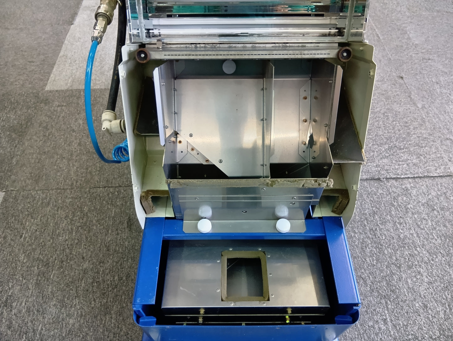 サタケ　中古　色彩選別機（ピカ選）　FGS-2000　【岩手店708】