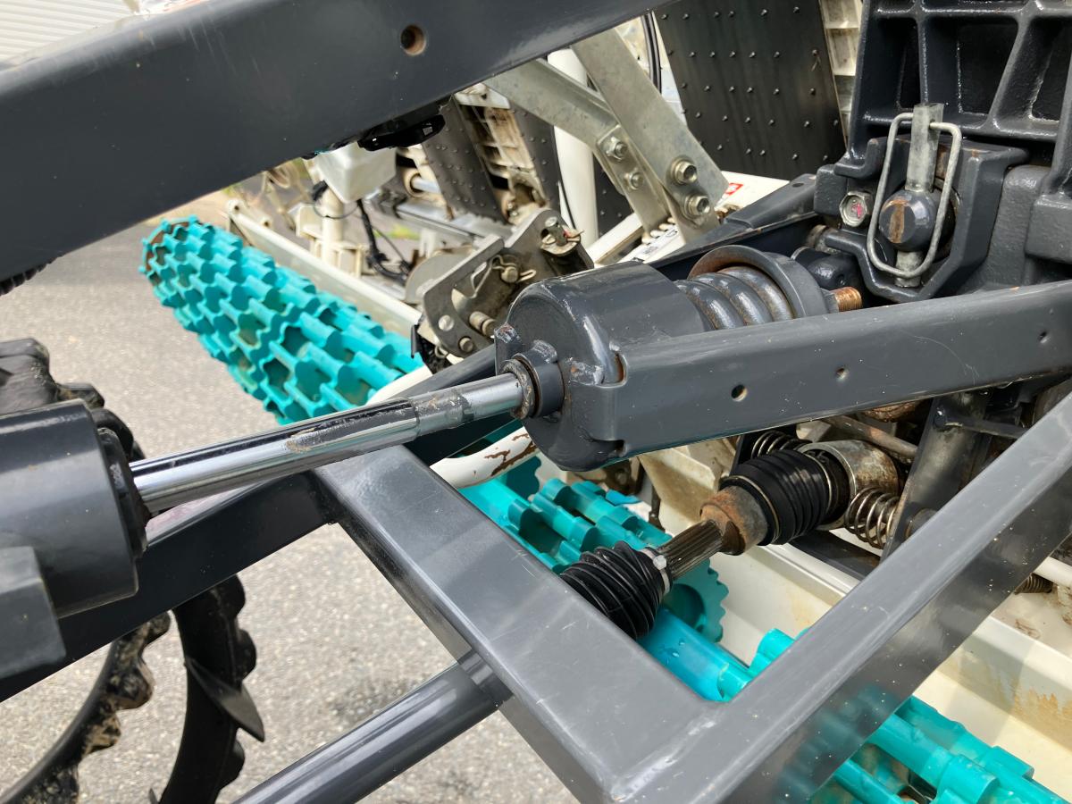 クボタ田植機ZP87-16T5W-R【委託品】