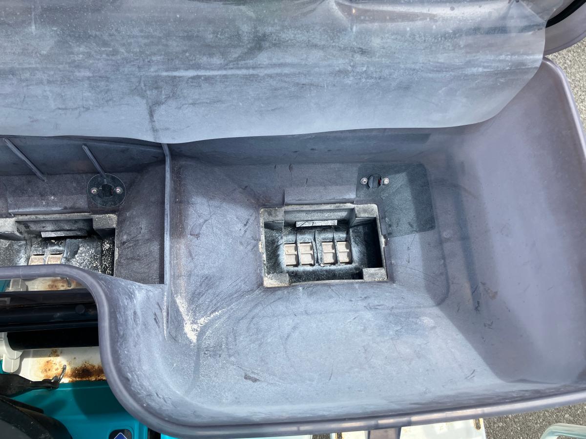 クボタ田植機ZP67-T5F-GS【委託品】