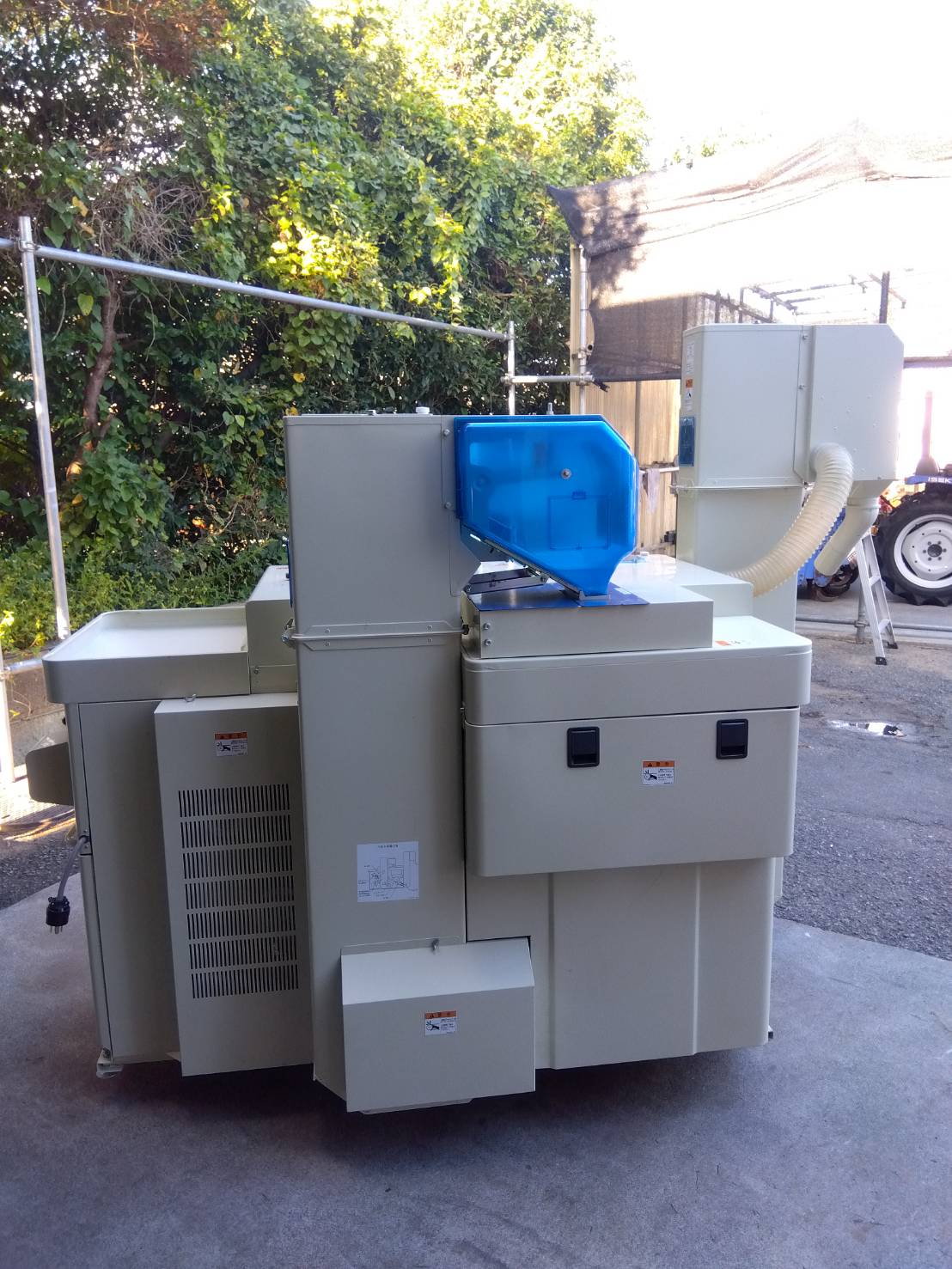 サタケ　中古　籾摺機　5インチ　NRZ550GWAK
